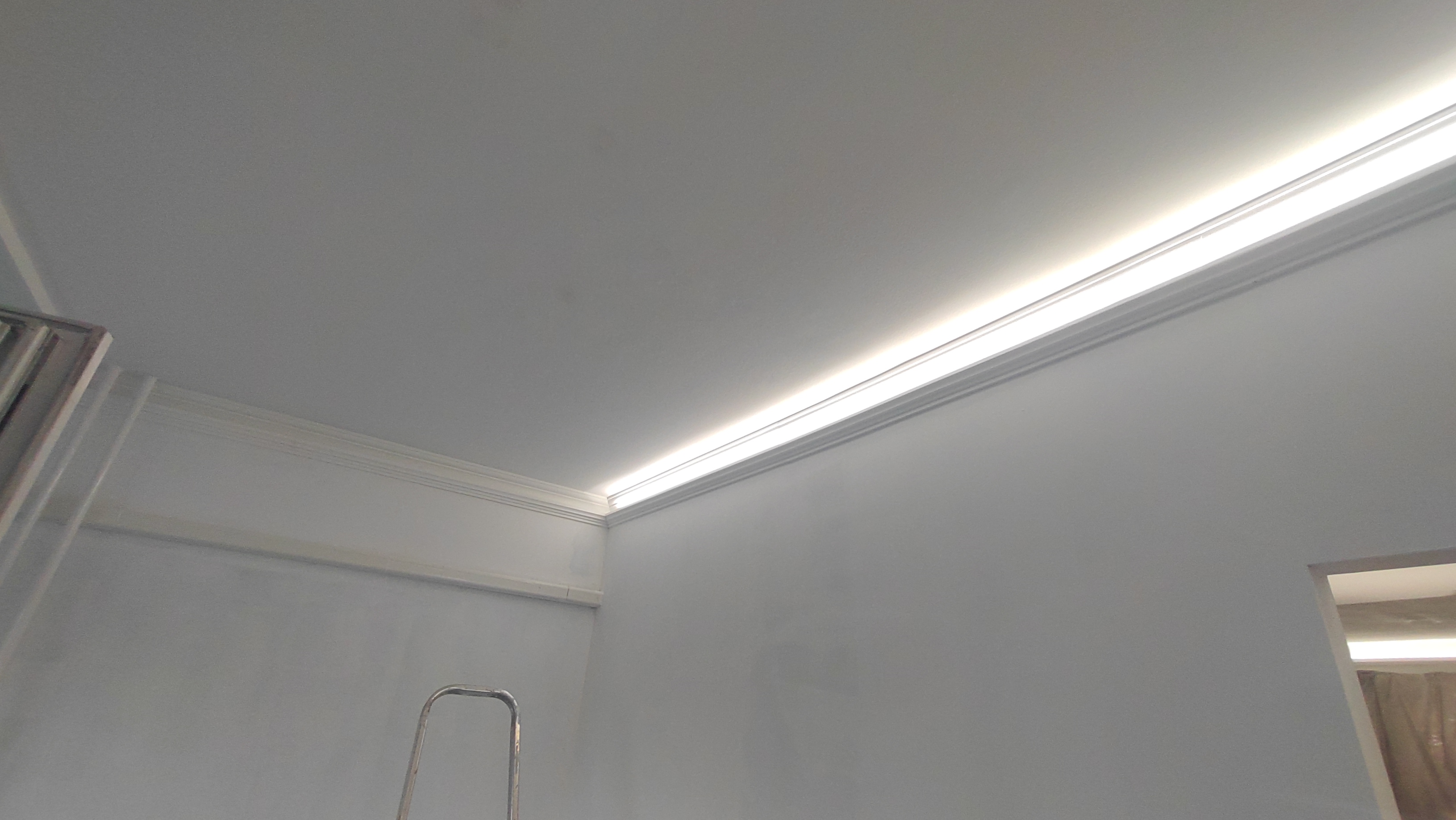 LED világítások és LED-szalag rendszerek